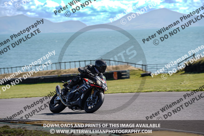 anglesey no limits trackday;anglesey photographs;anglesey trackday photographs;enduro digital images;event digital images;eventdigitalimages;no limits trackdays;peter wileman photography;racing digital images;trac mon;trackday digital images;trackday photos;ty croes